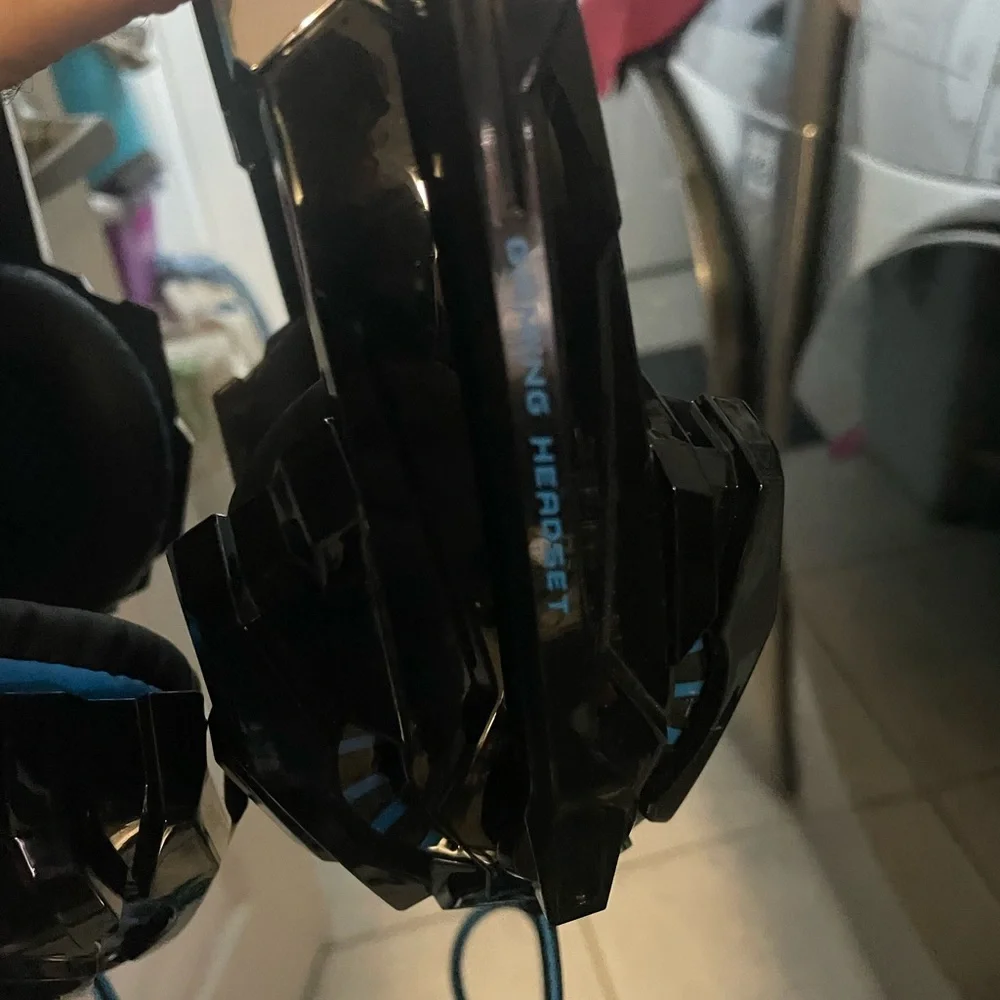 Gaming Headsets 2 Pc Set Usb and jack connection Like new
